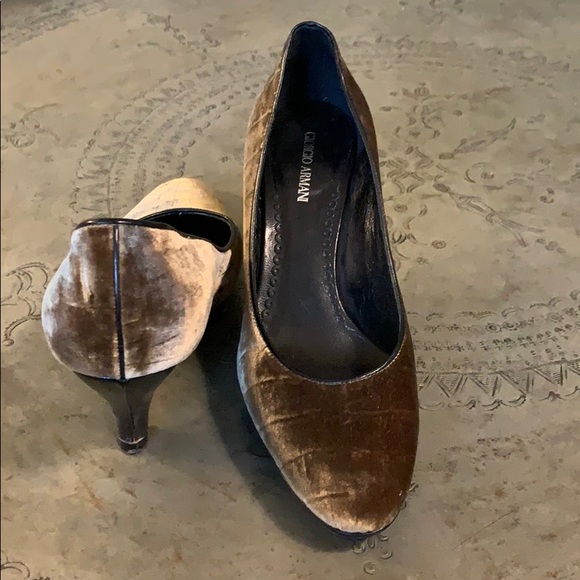 Giorgio Armani Bronze Velvet Heels - Picture 6 of 8